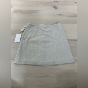 Plaid Aritzia skirt. Size 6